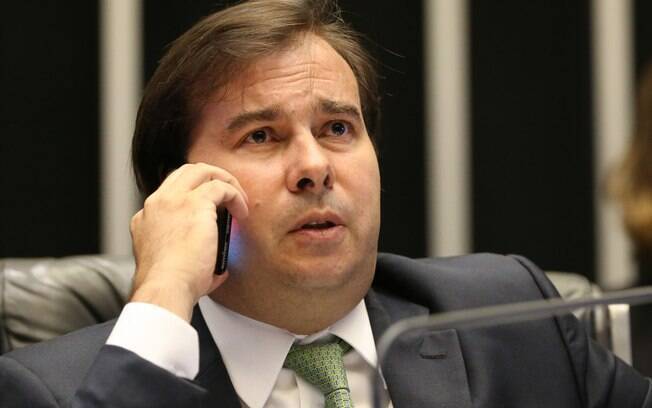 O presidente da Câmara, Rodrigo Maia, seria um dos beneficiados com pagamentos, segundo ex-executivo da Odebrecht