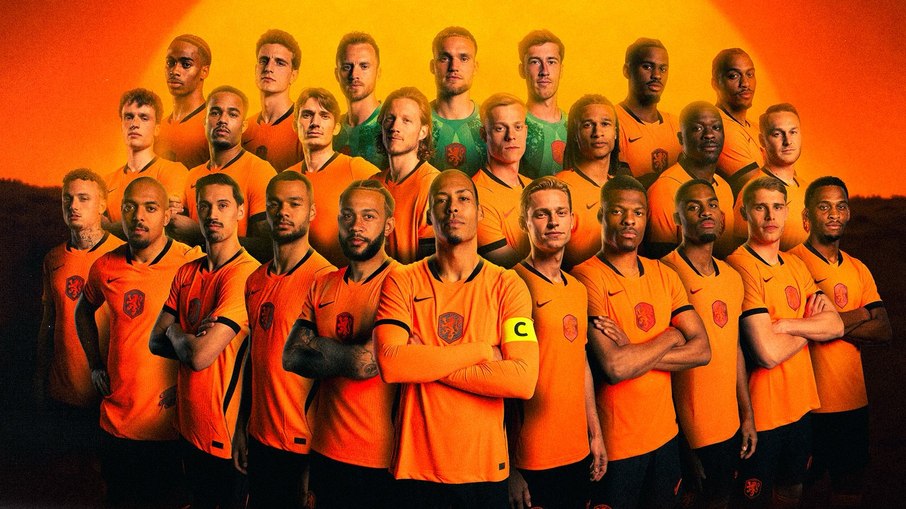 Holanda anuncia lista final de convocados para a Copa