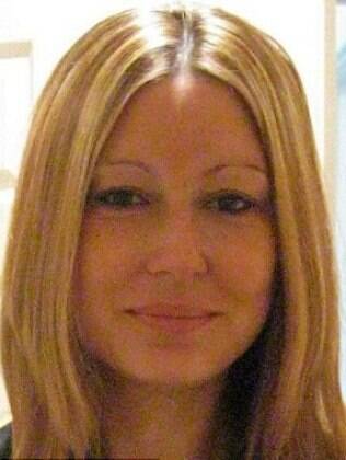 A inglesa Kelly Machin, 34 anos, foi morta por estourar a bola de um dos filhos da vizinha