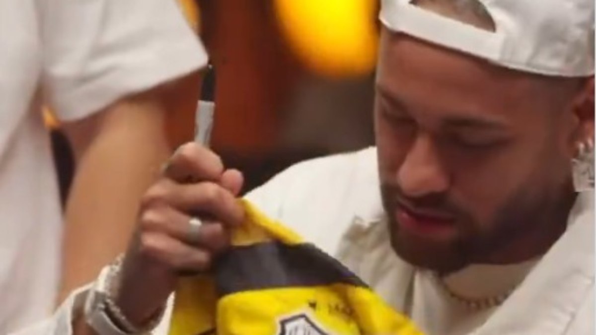 Em live nas redes sociais, Neymar Jr voltou a falar sobre o Santos