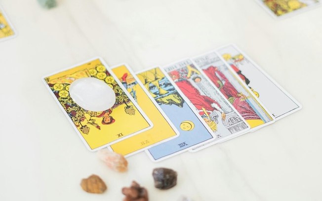 Quais cartas do Tarot indicam sorte no amor?