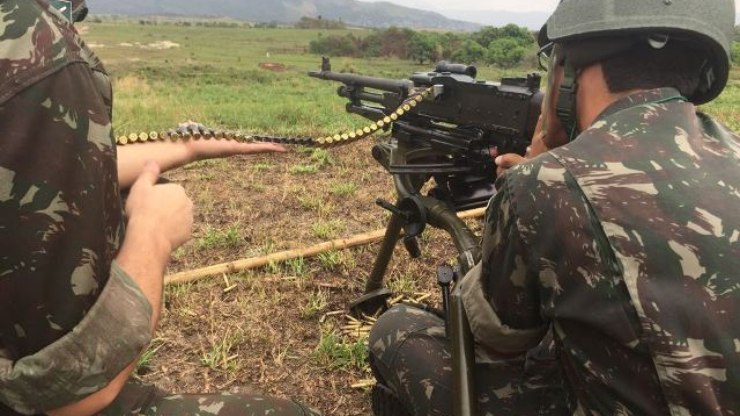 Armas desaparecidas: Exército mantém 160 militares aquartelados