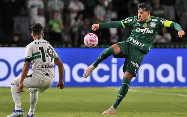 Palmeiras bate Coritiba, volta a vencer e retorna ao G4 do Brasileirão