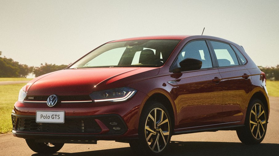 Polo GTS trás faróism rodas e para-choques exclusivos