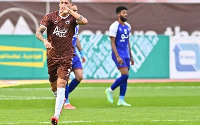 Ex-Fortaleza, atacante Tiago Orobó celebra gols, boa fase e rápida adaptação à Arábia Saudita