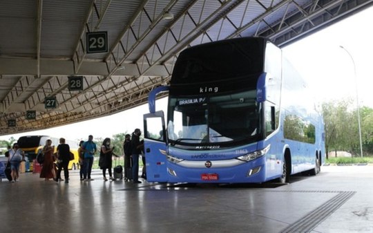 Viagem de ônibus? Descubra se o veículo segue as regras da ANTT