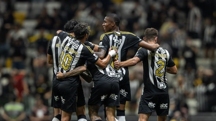 Atlético-MG goleia o Maringá e segue às oitavas da Copa do Brasil