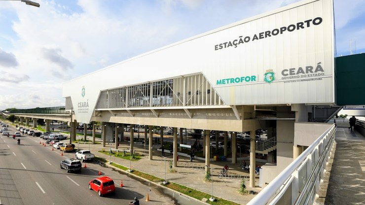 Fortaleza ganha VLT que liga metrô ao aeroporto em 5 minutos