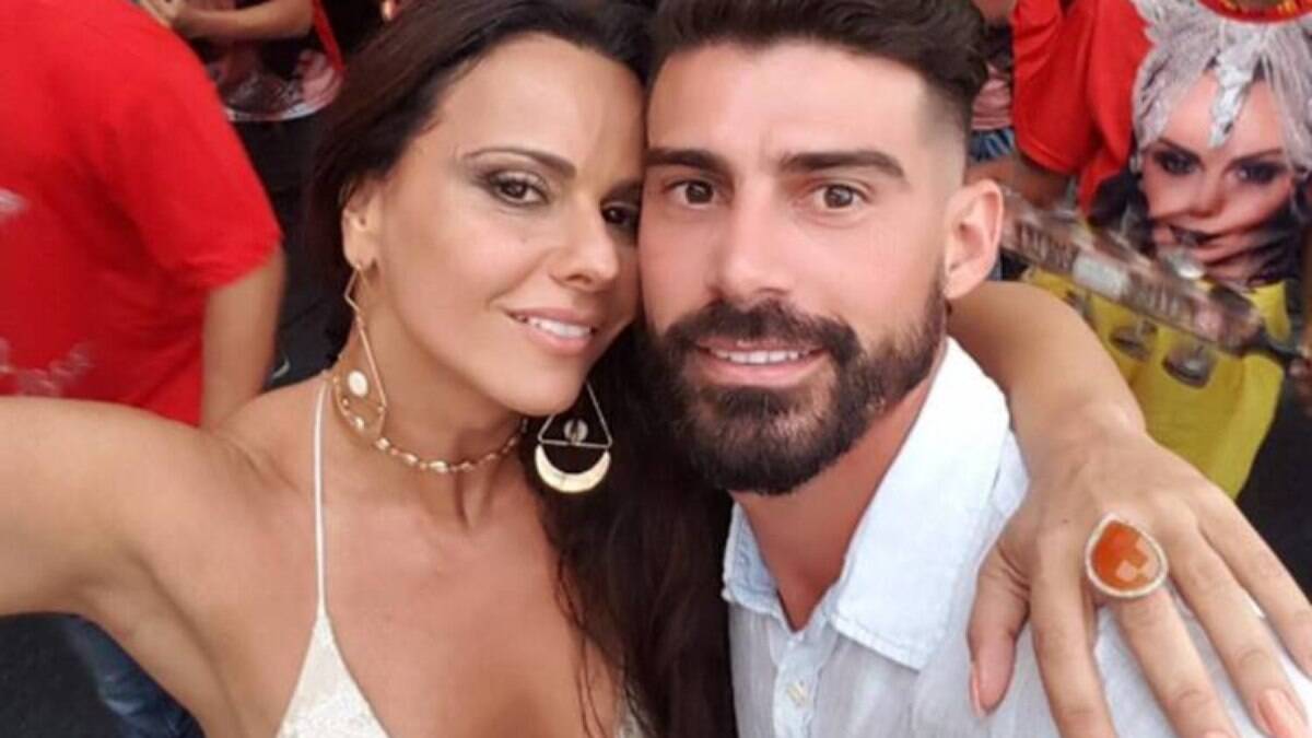 Jogador Radamés, ex de Viviane Araújo, manda indireta em dia de casamento Futebol iG Jogador Radamés, ex de Viviane Araújo, manda indireta em dia de casamento Futebol iG
