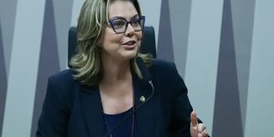 Comissão de Esporte aprova restrições à propaganda de bets