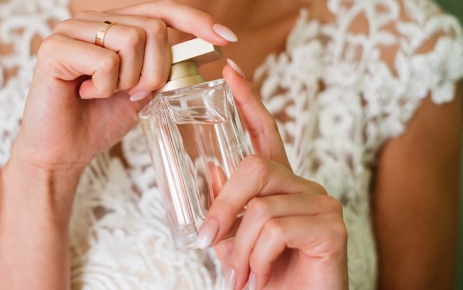 Casamento no verão 2024: 4 perfumes ideais para noivas usarem