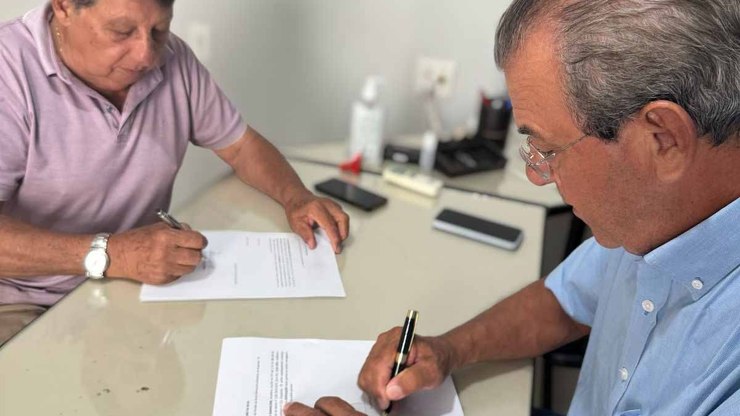 Ex-prefeito Dilador Borges deixa o PSDB após 18 anos de trajetória política