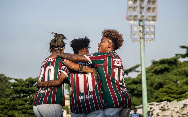 Fluminense e Botafogo medem forças no Brasileirão Feminino