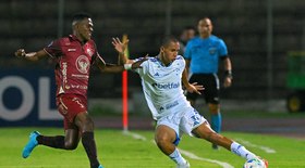 Vasco é goleado por time venezuelano na Sula
