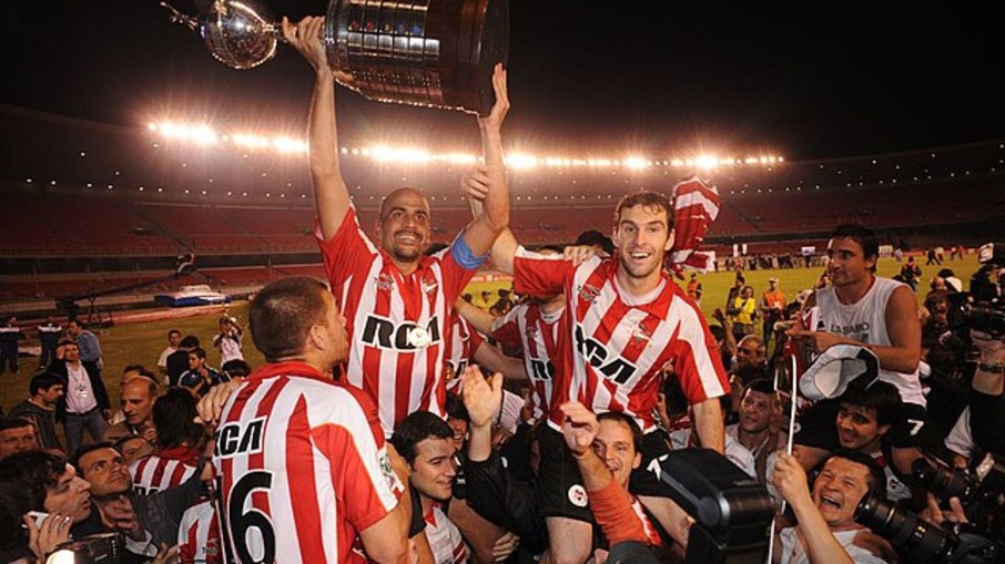 Estudiantes foi campeão da Libertadores de 2009 Estudiantes foi campeão da Libertadores de 2009