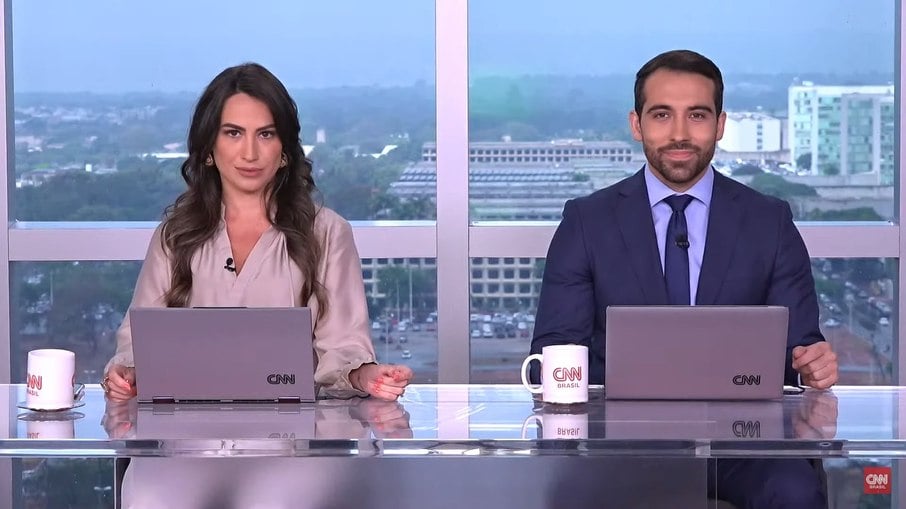 Tainá Falcão e Gustavo Uribe apresentam o Bastidores CNN