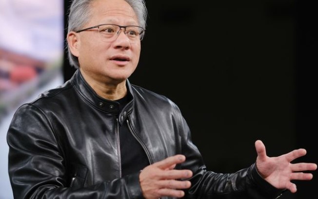 CEO da NVIDIA vai à China em meio a tensões com Tencent e Alibaba