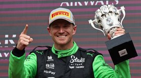 Hülkenberg conquista pódio inédito e Norris vence