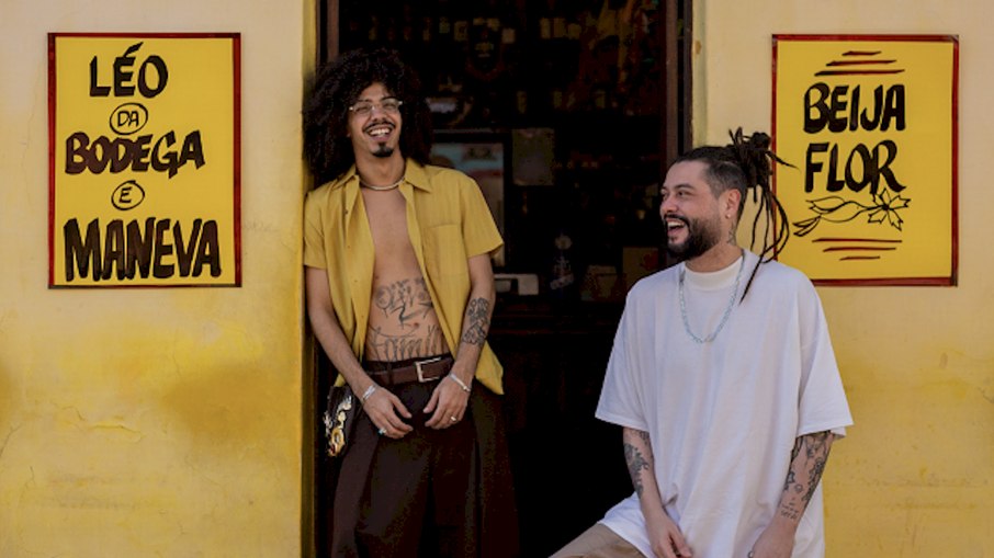 Léo da Bodega e Maneva resgatam as raízes do reggae em 'Beija-Flor' Léo da Bodega e Maneva resgatam as raízes do reggae em 'Beija-Flor'