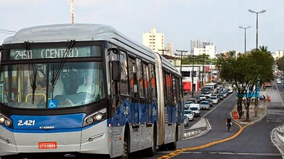 Como chegar até Avenida São João em Londrina de Ônibus?