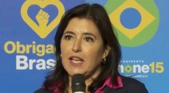 China estuda investir em ferrovia entre Brasil e Peru, diz Tebet