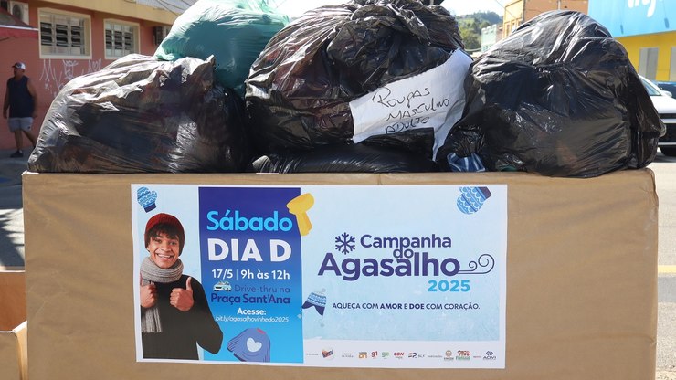 Vinhedo arrecada doações no "Dia D" da Campanha do Agasalho