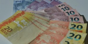 Quando cai a restituição do IRPF 2025? Veja o calendário