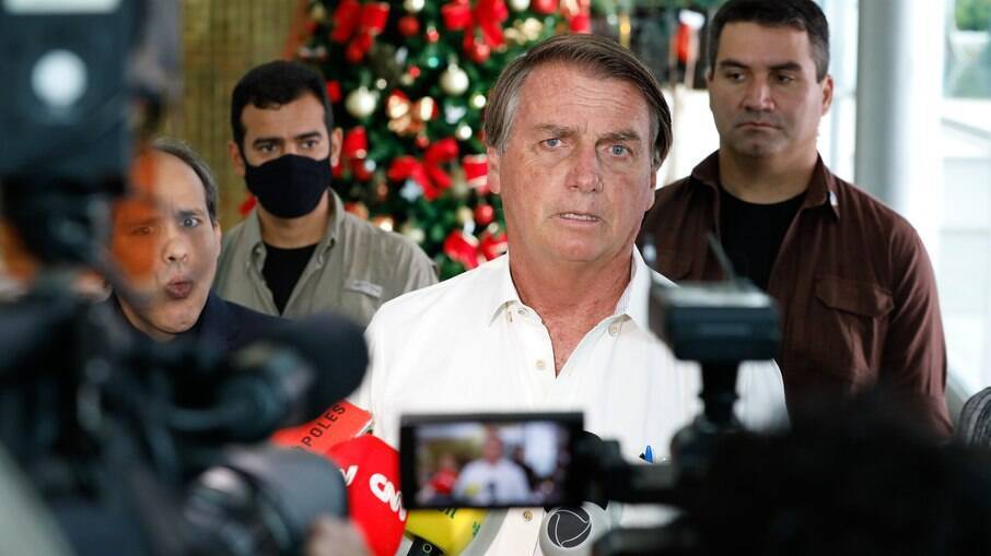 Bolsonaro diz que vacinação infantil não o afastará da população