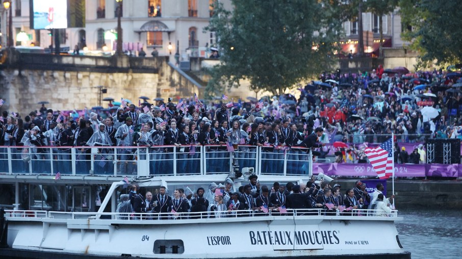 Membros da delegação dos EUA na abertura dos Jogos Olímpicos de Paris 2024