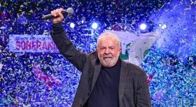 Lula tem 86% de intenção de voto entre LGBT