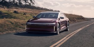 Tesla cobra até R$ 85 mil, mas direção autônoma não funciona