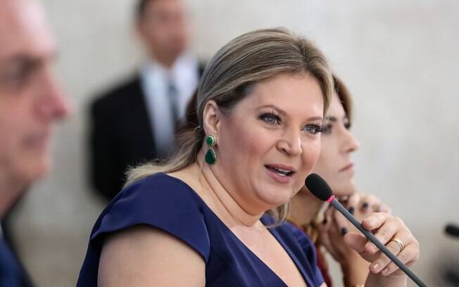 Bolsonaro decide tirar Joice Hasselmann da liderança do governo no Congresso