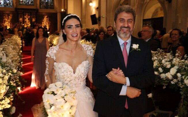 Cristiane e seu ex-marido, Sérgio Schiller Thompson-Flores, atualmente condenado por violência doméstica e tentativa de feminicídio Cristiane e seu ex-marido, Sérgio Schiller Thompson-Flores, atualmente condenado por violência doméstica e tentativa de feminicídio