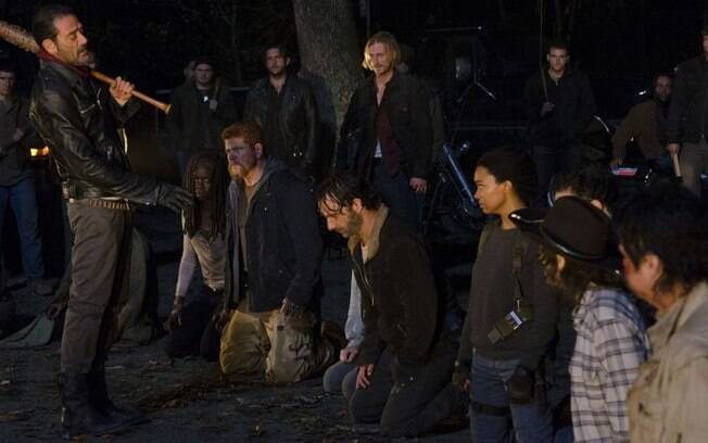 ''The Walking Dead'' segue perdendo audiência e produtores da série precisam criar soluções para sua próxima temporada