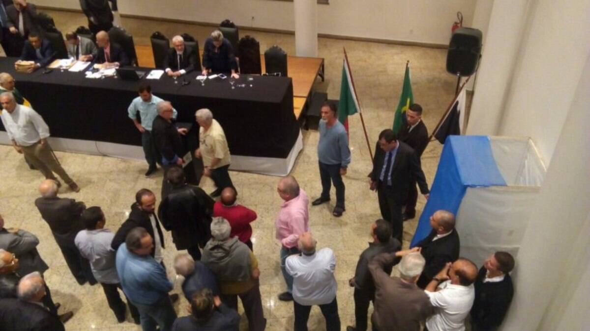 Presidente da Assembleia Geral do Vasco projeta votação da SAF e convoca sócios a se regularizarem