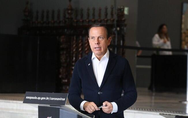 Em entrevista coletiva, Doria disse que São Paulo não recebeu ajuda do Ministério da Saúde com respiradores de EPIs 