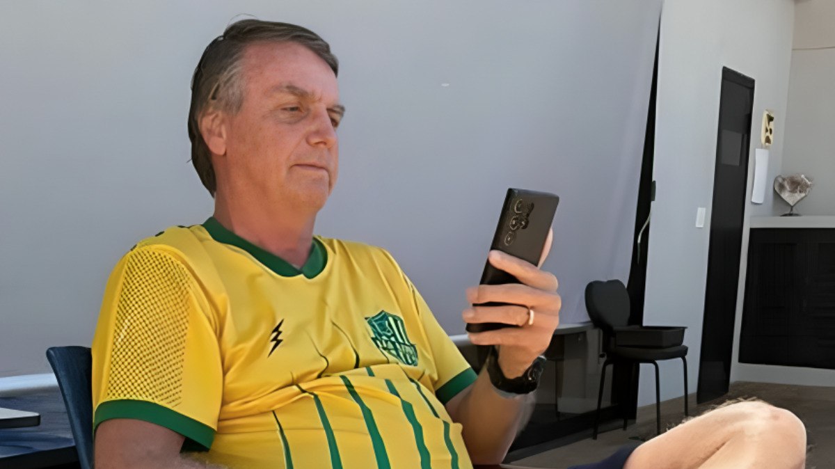 Moraes cita ligação de Nikolas Ferreira a Bolsonaro em decisão