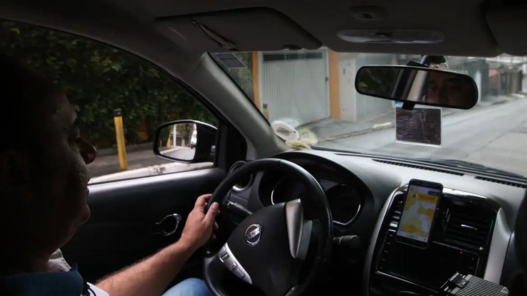 Motorista de aplicativo é feito refém por 4 horas em Campinas