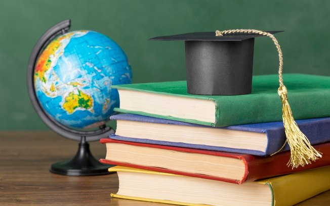 OEBI define critérios de qualidade para o ensino bilíngue