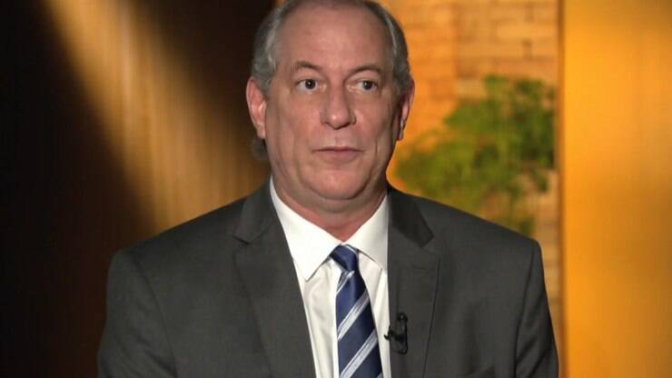 Ciro Gomes compara petista a bolsominion e comete gafe ao atacar