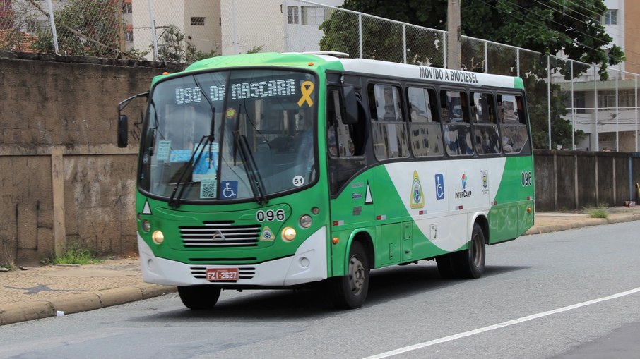 Criança de 0 a 14 anos e um acompanhante não pagarão passagem de ônibus no sábado, 7, das 8 às 17h.