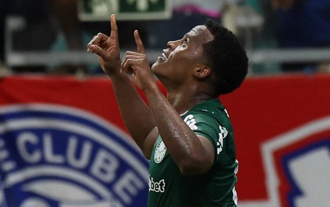 Palmeiras se prepara para confronto com Bahia pelo Campeonato Brasileiro Palmeiras se prepara para confronto com Bahia pelo Campeonato Brasileiro