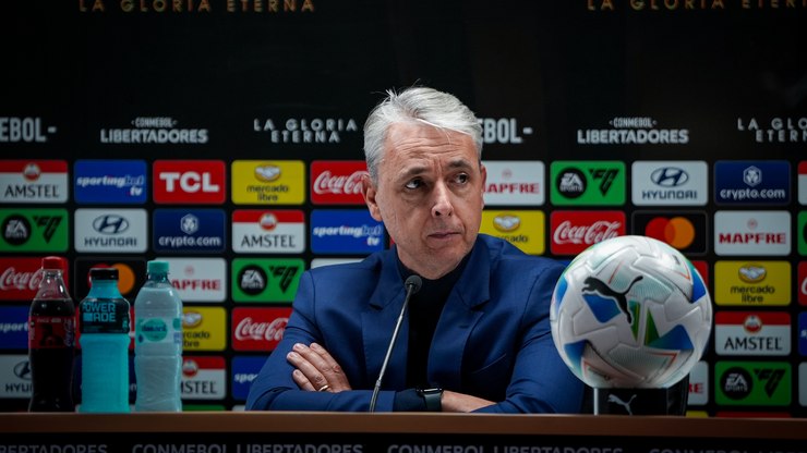 Tiago Nunes faz alerta à LDU após 3 a 0 sobre o Palmeiras