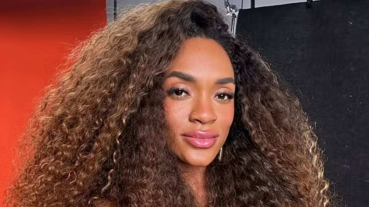 Patrícia Ramos reage após ataques por comprar mansão: "Sempre"