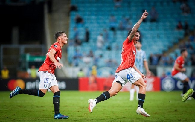 Grêmio perde a segunda na Libertadores e se complica no grupo