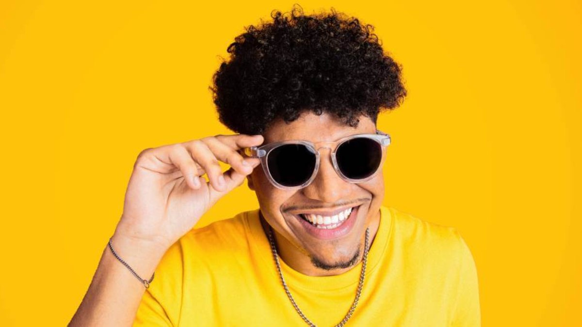 Óculos de sol com som da JBL está em oferta na Amazon Óculos de sol com som da JBL está em oferta na Amazon