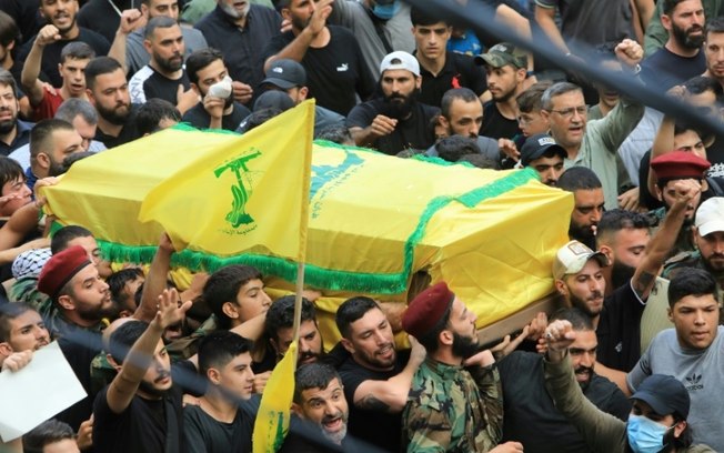 Funeral de Ibrahim Aqil, chefe da força de elite Al Radwan do Hezbollah, na periferia sul de Beirute, em 22 de setembro de 2024