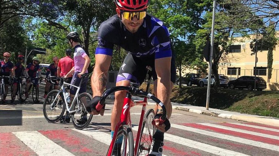Ciclista Vitor Medrado morreu após ser assaltado em São Paulo Ciclista Vitor Medrado morreu após ser assaltado em São Paulo