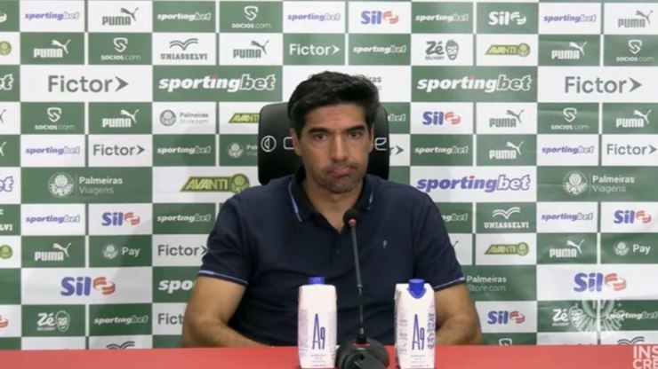 Web%20condena%20atitude%20de%20Abel%20Ferreira