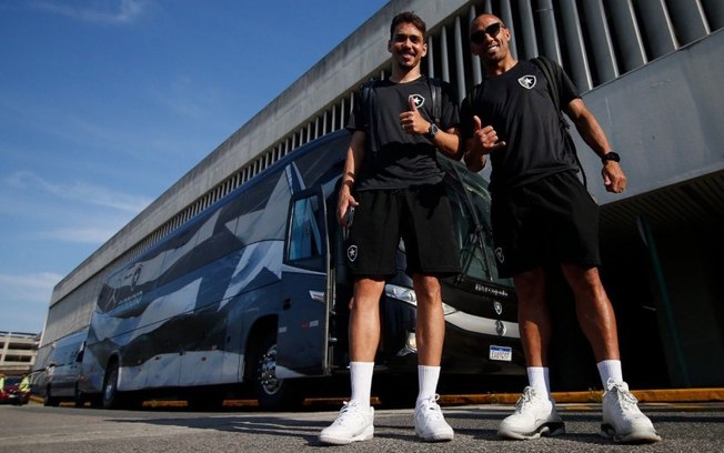 Finalmente reforços: Botafogo conta com caras novas contra o Santos